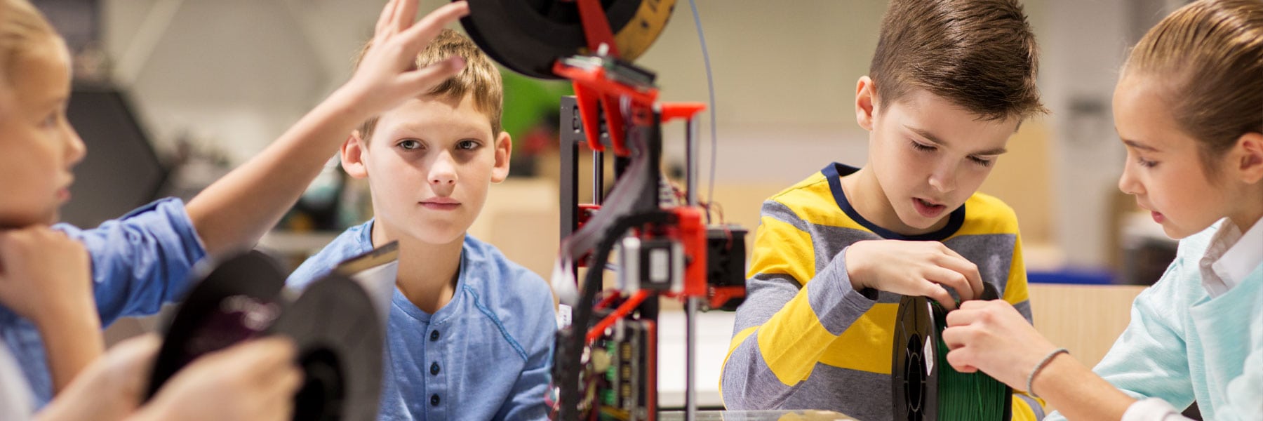 children working together on a project
